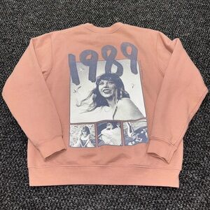 Taylor Swift 1989 Taylor’s Version Crewneck Sweatshirt Women’s Small Pink